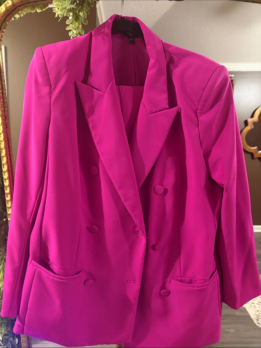 Express Suit, Double-Breasted Blazer Jacket in Bright Magenta and Pant